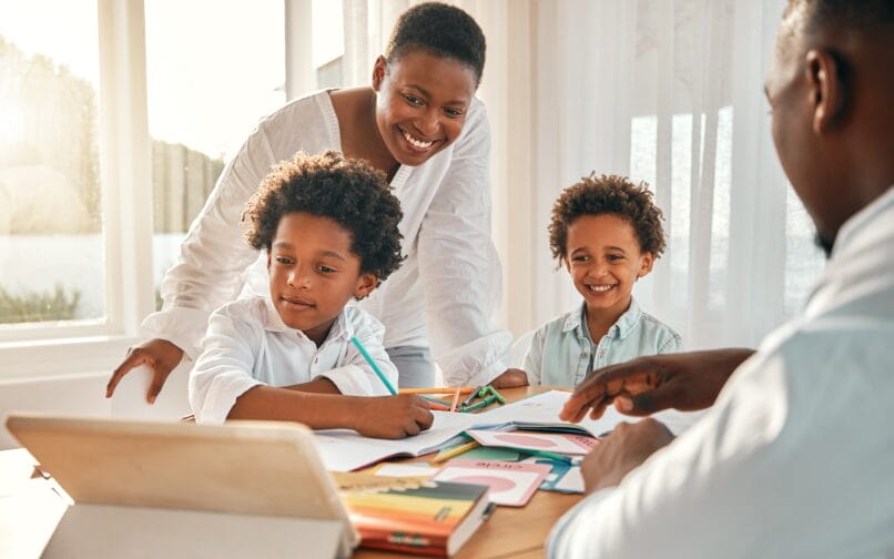 المدرسة عبر الإنترنت مع CAVA